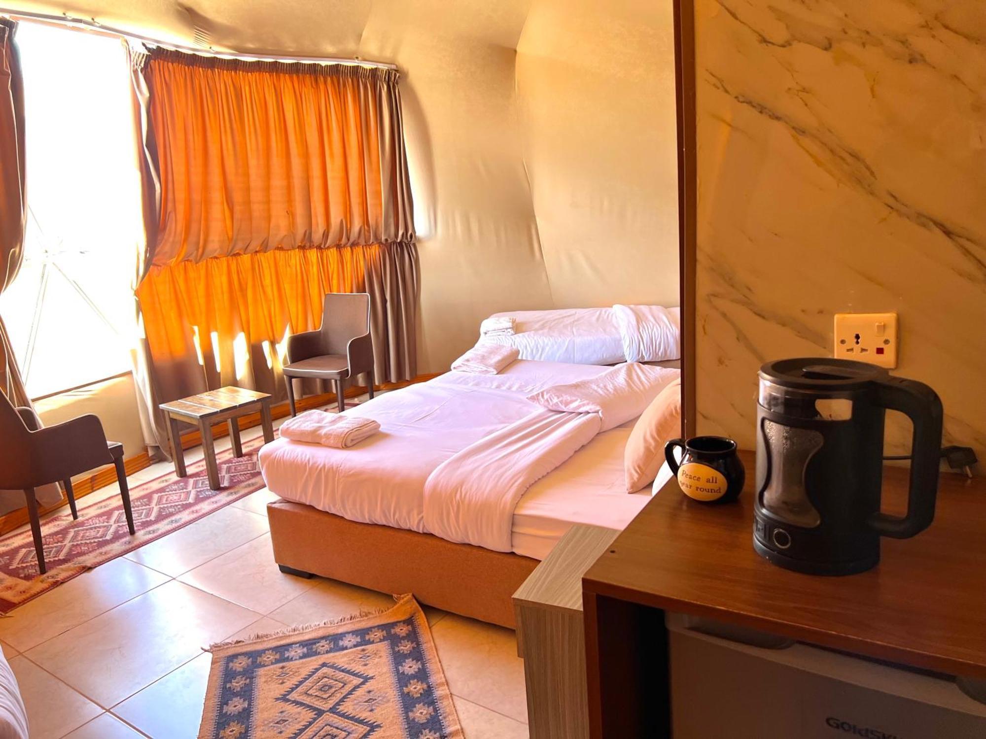 Angelina Wadi Rum Camp Luaran gambar