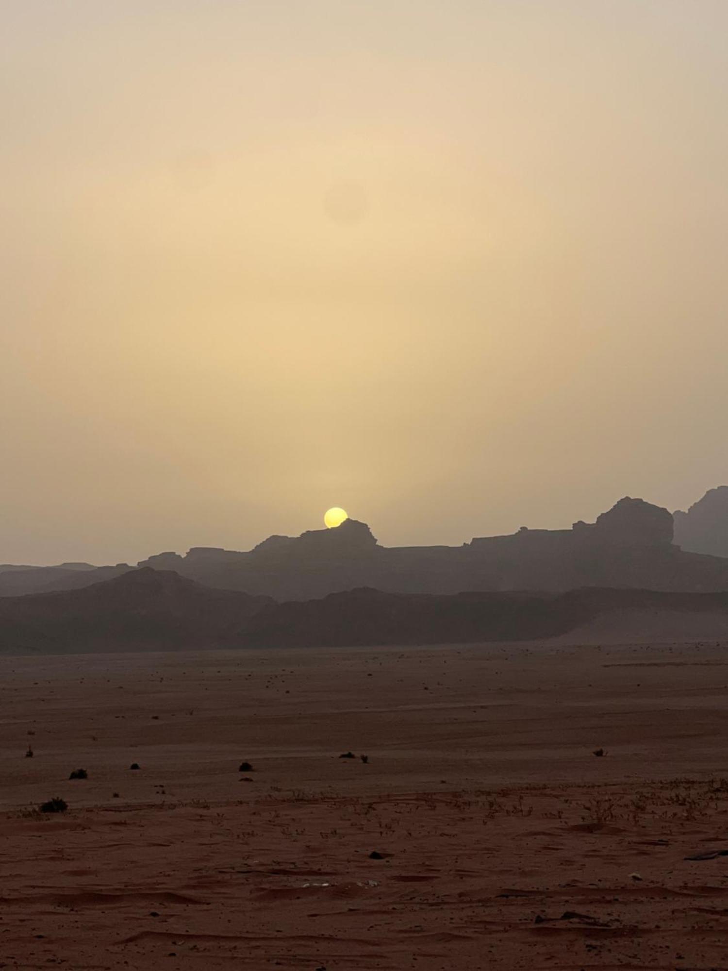 Angelina Wadi Rum Camp Luaran gambar
