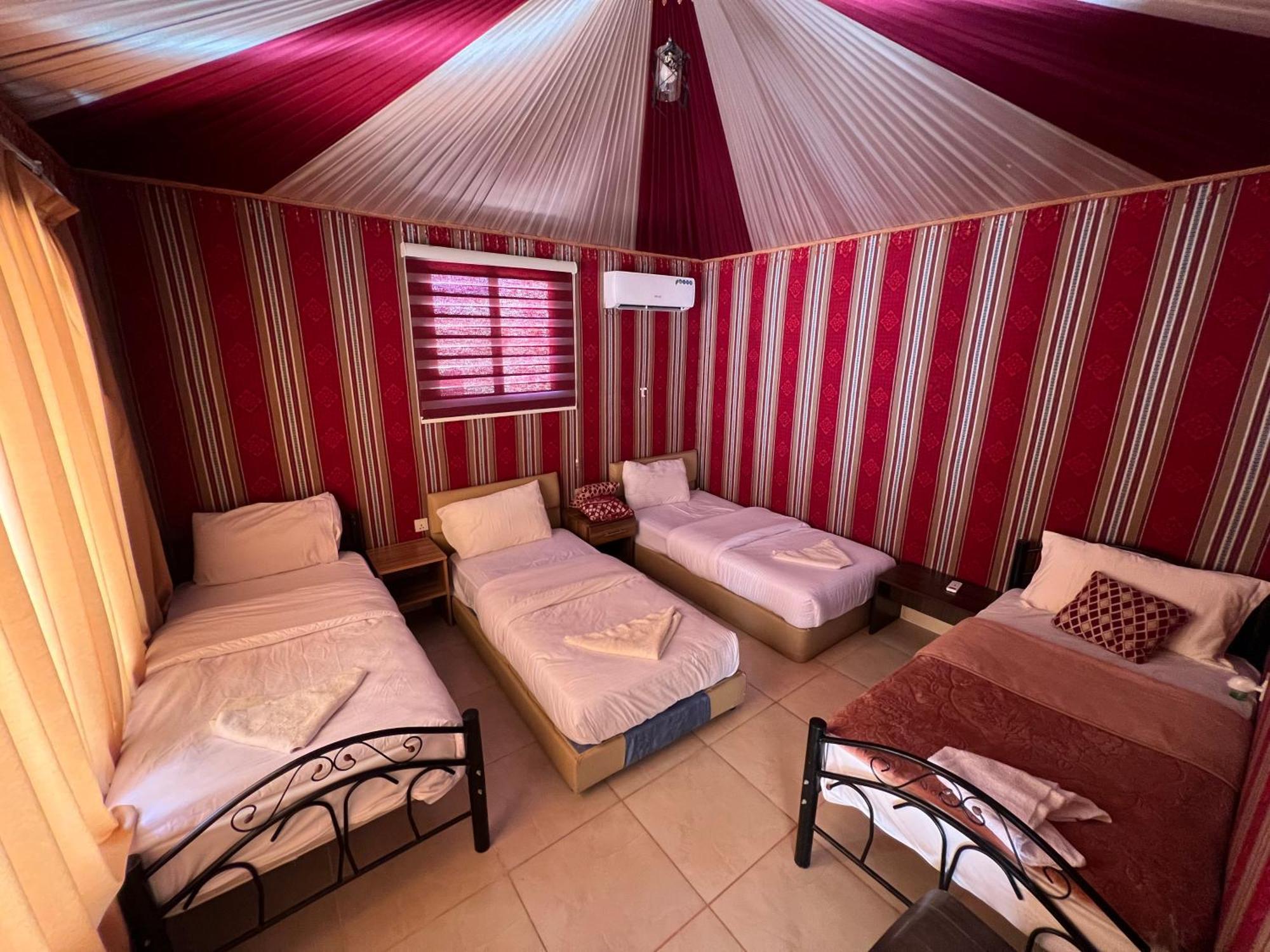 Angelina Wadi Rum Camp Luaran gambar