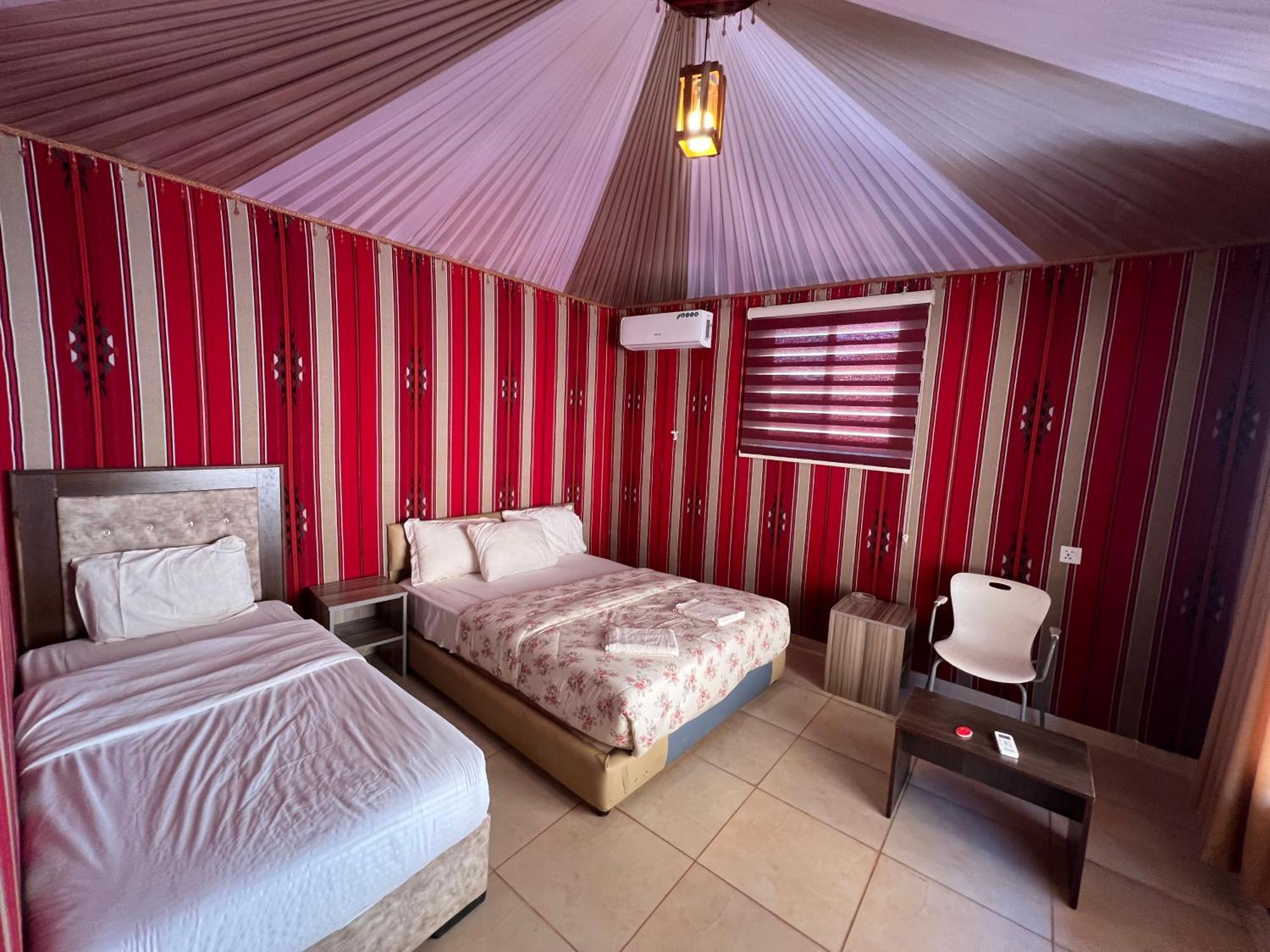 Angelina Wadi Rum Camp Luaran gambar