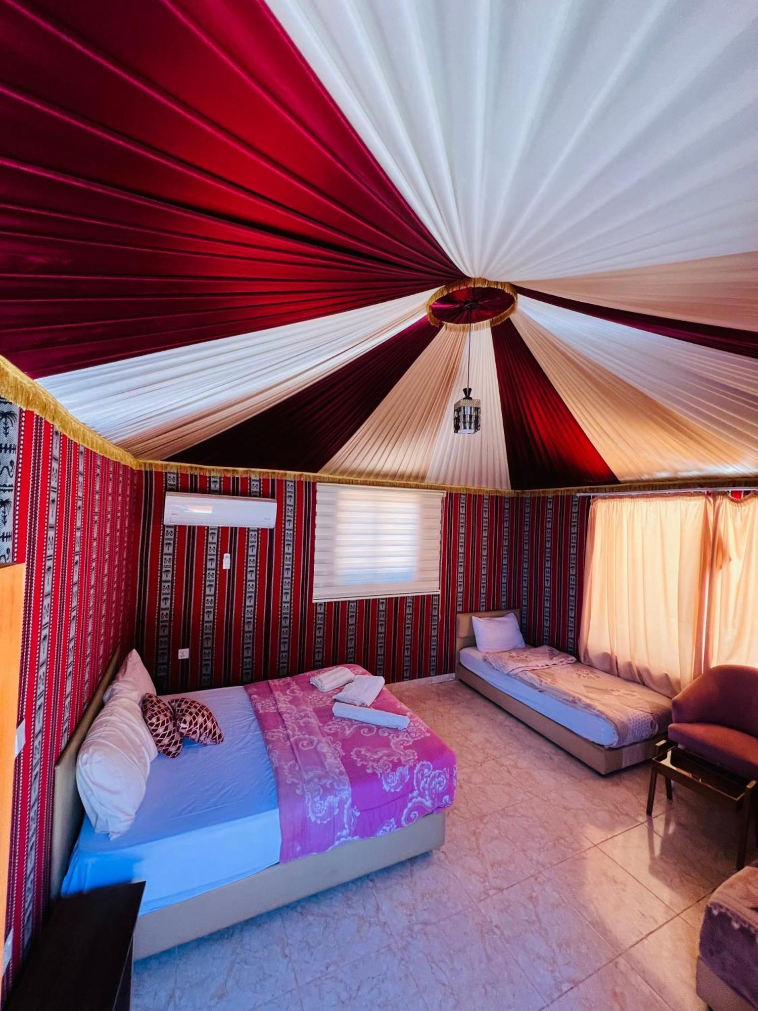 Angelina Wadi Rum Camp Luaran gambar
